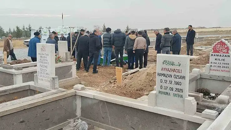 Gaziantep'te boşandığı eşi tarafından öldürülen kadın Kayseri'de toprağa verildi