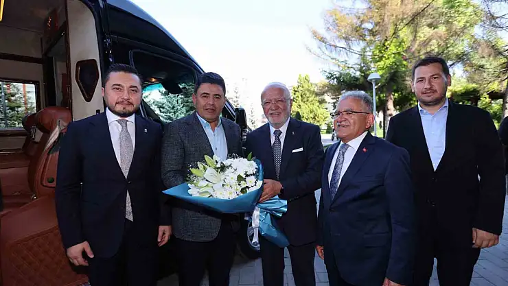 Genel Başkan Vekili Elitaş ve Bakan Yardımcısı Boyraz'dan Başkan Büyükkılıç'a ziyaret