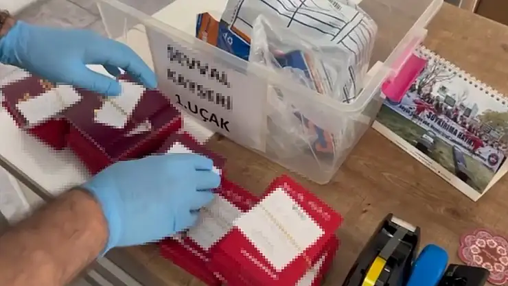 Hac ve umreye gitmek isteyen vatandaşları dolandıran 5 kişi yakalandı