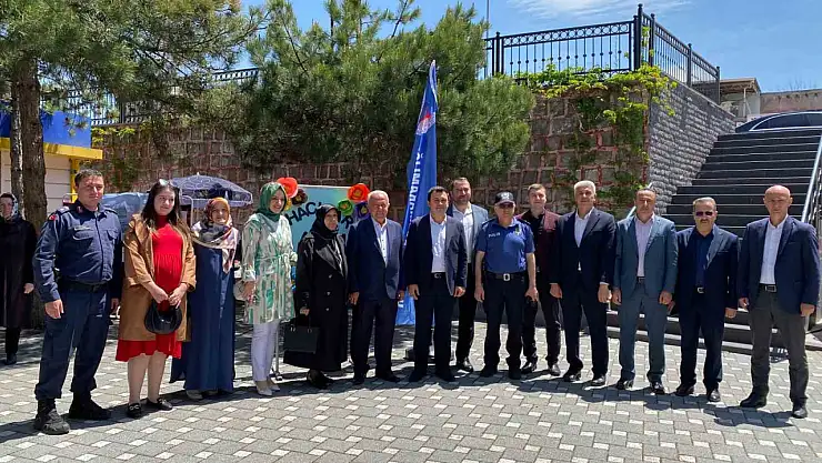 Hacılar'da el emeği göz nuru eserler sergilendi