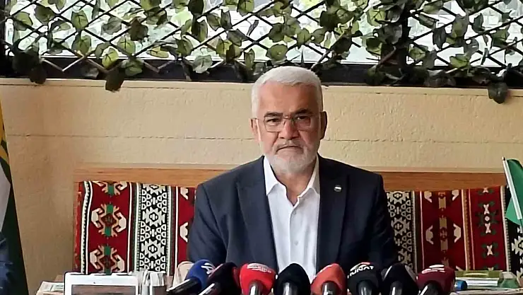 HÜDA PAR Genel Başkanı Yapıcıoğlu: 'Yeni anayasa mecliste onaylansa dahi referanduma götürülmelidir'
