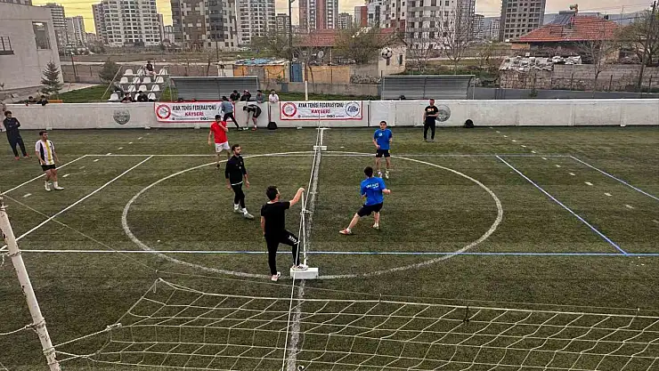 Kayseri'de Ayak Tenisi heyecanı yaşandı