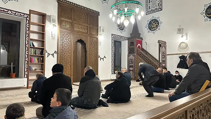 Kayseri'de ilk teravih namazı kılındı