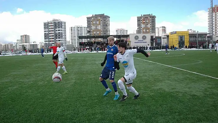 Kayseri Esen Metal SK ikinci yarıda güldü