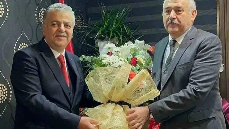 Kayseri Sarraflar ve Kuyumcular Derneği'nde devir teslim töreni gerçekleştirildi