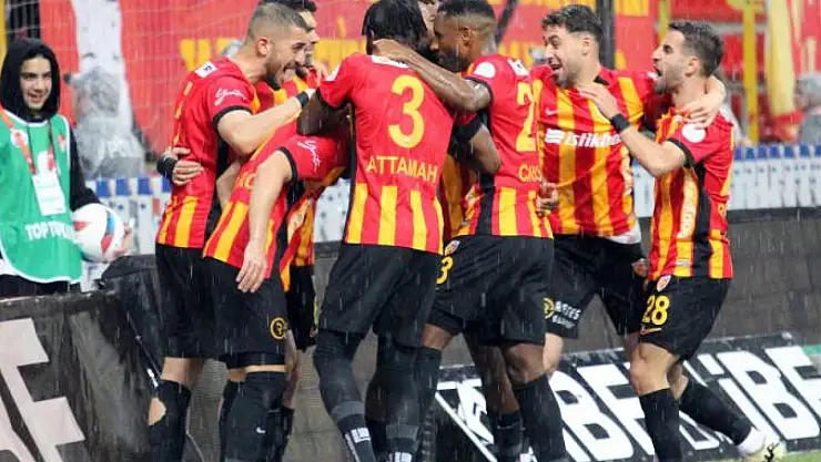 Kayserispor 44 puana ulaştı, ligde kalmayı garantiledi