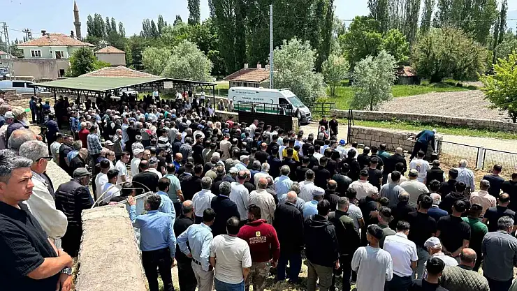 Kene ısırığı sonucu hayatını kaybeden şahıs toprağa verildi