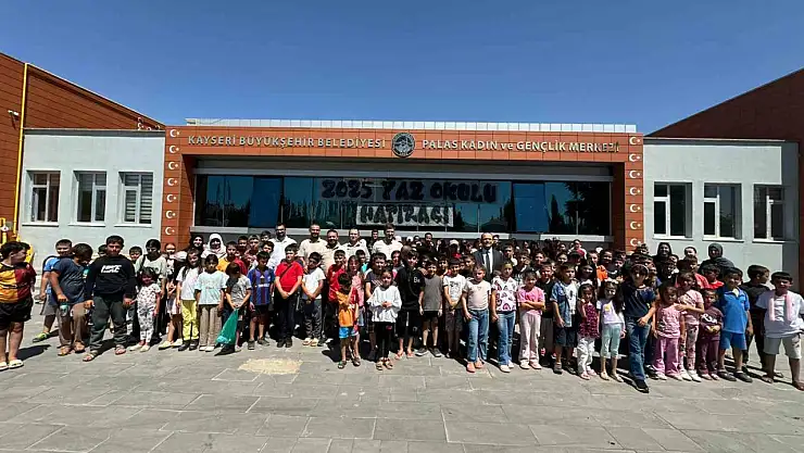 Kentin 6'ncı üniversitesi KAYMEK'ten sosyal yaşam merkezlerinde yaz dönemi kapanış programı