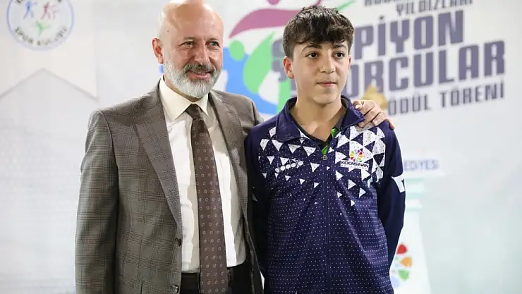 Kocasinan'ın gururu Kenan Eren Kahraman, uluslararası arenada fırtına gibi esti