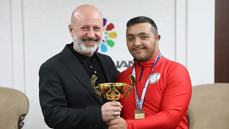Kocasinan sporcusu Samet Balcı, Türkiye Judo Şampiyonu oldu