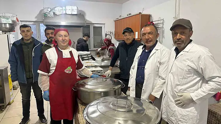 Mahallede 17 yıllık Ramazan geleneği