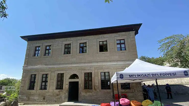 Melikgazi Belediyesi Sağlıklı Yaşam ve Farkındalık Kampı için başvurular başladı