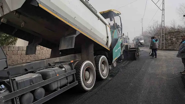 Melikgazi Belediyesi, yol çalışmaları ile ulaşımı daha konforlu hale getiriyor