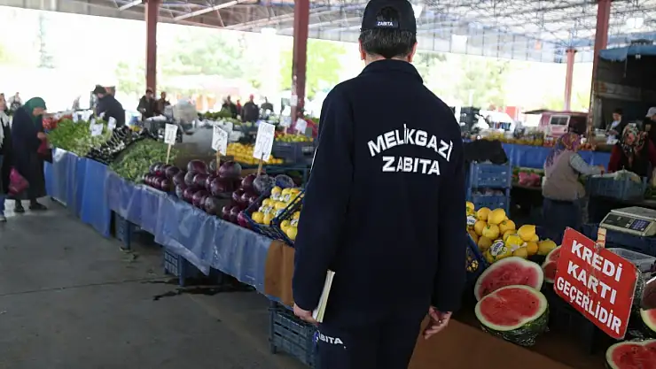 Melikgazi'de pazar yerlerinde denetim yapıldı