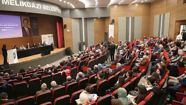 Melikgazi'de sanatla iç içe yaşam, kültür etkinlikleri devam ediyor