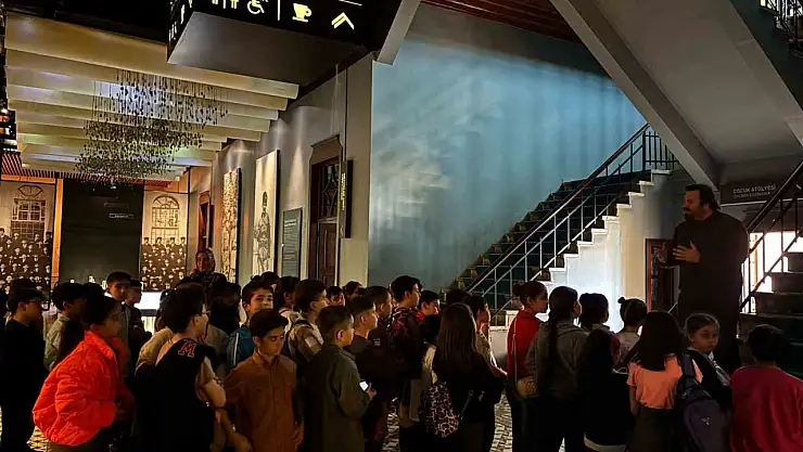 Milli Mücadele Müzesi'ne 23 Nisan'da yoğun ilgi: Tarihe tanıklık ettiler