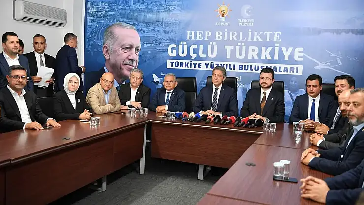 Mustafa Demir: 'Biz AK Parti olarak eser siyaseti yaparız, CHP hasar siyaseti yapar'