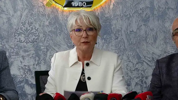 Sema Karaoğlu: 'Anayasamızın ilk dört maddesi, Cumhuriyetimizin ve demokrasimizin teminatıdır'