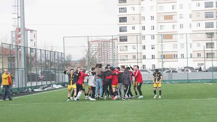 Talas Anayurtspor Play-Off şampiyonu