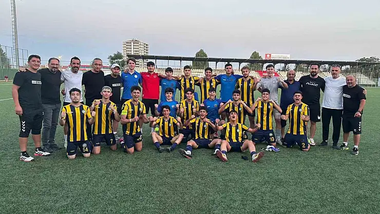 Talas Belediyespor U17 takımı Türkiye finallerine kaldı