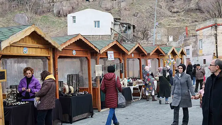 Talas'ta bu Pazar Nisan ayının ikinci 'Maharetli Elleri'