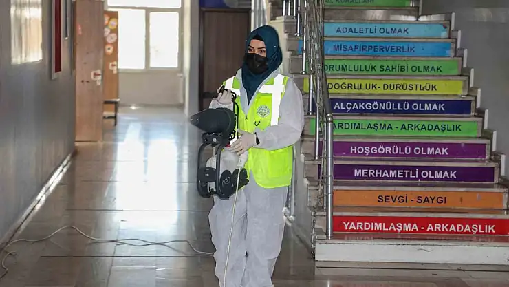Talas'ta okullar hijyenik ortamda eğitime başladı