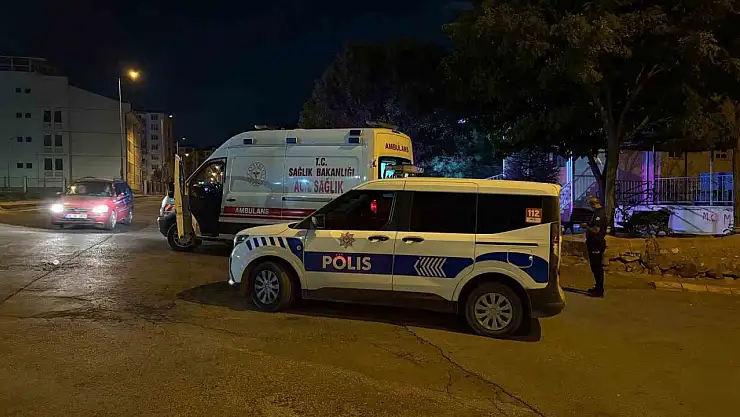 Tartıştığı şahsı caminin bahçesinde bıçakladı: 1 yaralı