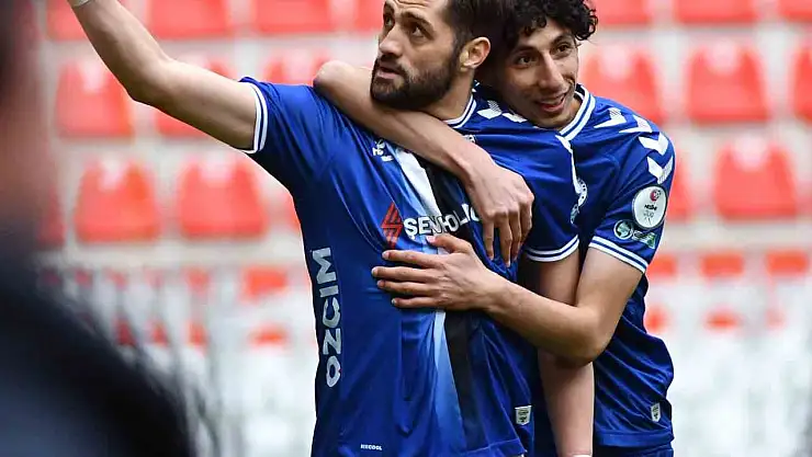 Tayyib Kanarya ilk golünü attı