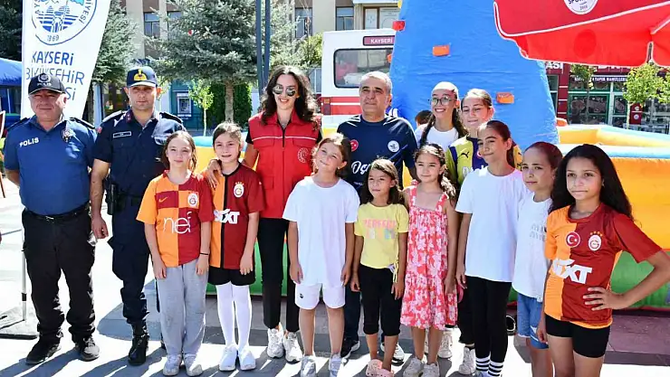 Tomarza'da 'Bağımlılıkla Mücadele Yürüyüşü' düzenlendi