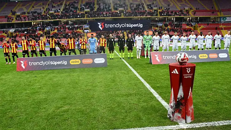 Trendyol Süper Lig: Kayserispor: 0 - Alanyaspor: 0 (İlk yarı)