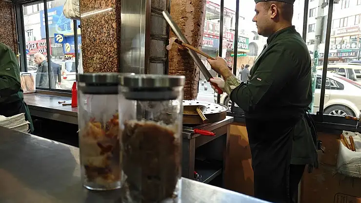 Ucuz yemek zehirlenmelere yol açıyor