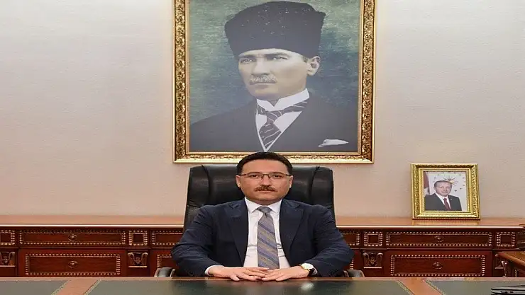 Vali Çiçek: 'Kahraman gazilerimizin gösterdikleri cesaret ve kararlılık, bugünkü nesillere ilham kaynağı olmaktadır'