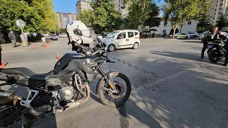 Yunus ekibi kaza yaptı: 2 polis yaralı