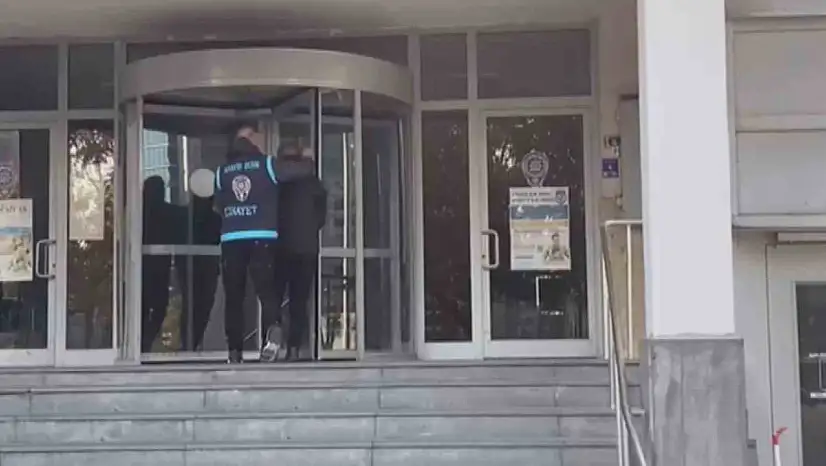 2 çocuk annesini sokak ortasında katleden şahıs yakalandı