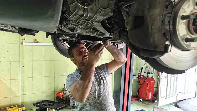Araçlardaki yağ kaçağı yangına sebep oluyor