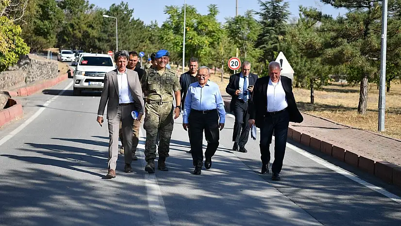 Başkan Büyükkılıç'tan, Kartal Katlı Kavşağı'na alternatif güzergâh çalışmalarına yakın takip