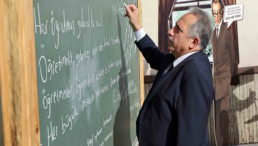 Başkan Yalçın'dan Öğretmenler Günü mesajı