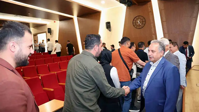 Başkan Yalçın personelle bayramlaştı