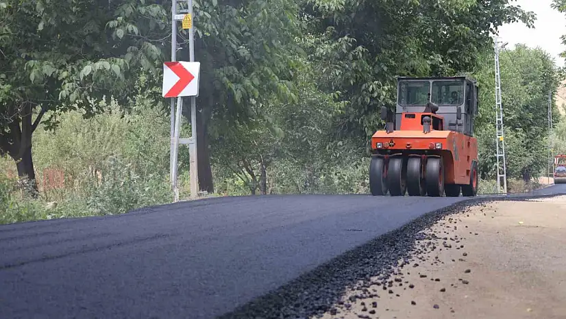 Çağlayan Mahallesi'nde doğalgazın ardından sıcak asfalt konforu