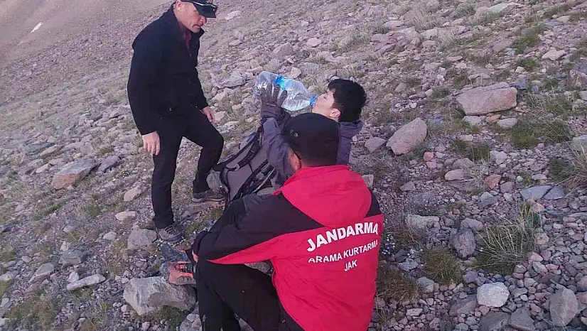 Erciyes Dağı'nda mahsur kalan yabancı uyruklu kişi kurtarıldı
