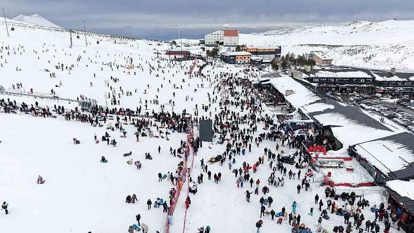 Erciyes'te hafta sonu yoğunluğu