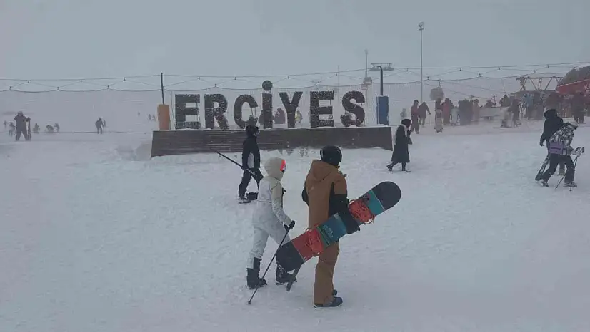 Erciyes'te kar kalınlığı 130 santime ulaştı