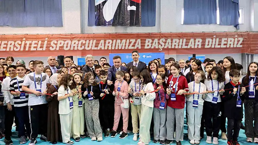 ERÜ'de 20. TÜBİTAK Ortaokul Öğrencileri Araştırma Projeleri Kayseri Bölge Yarışması Sergisi açıldı