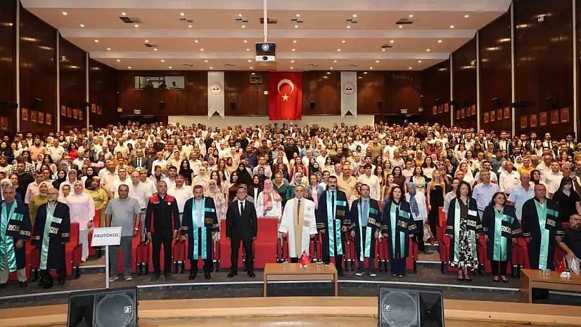 ERÜ Ziraat Fakültesi'nde 15. dönem mezuniyet sevinci
