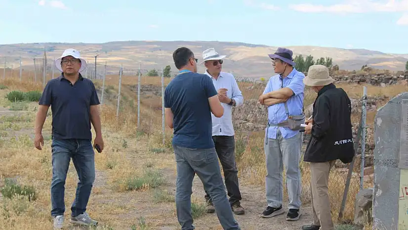 Güney Koreliler Kültepe'yi keşfediyor