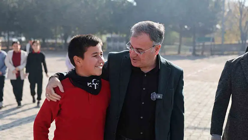 Hacılar el ele vererek geleceğe nefes oluyor