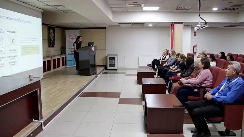 Hastane personeline 'Cilt Kanseri Farkındalık Eğitimi' verildi
