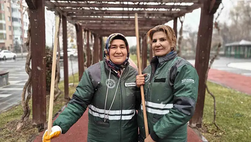 Kadınlar temizlik aşklarını parklara da yansıtıyor