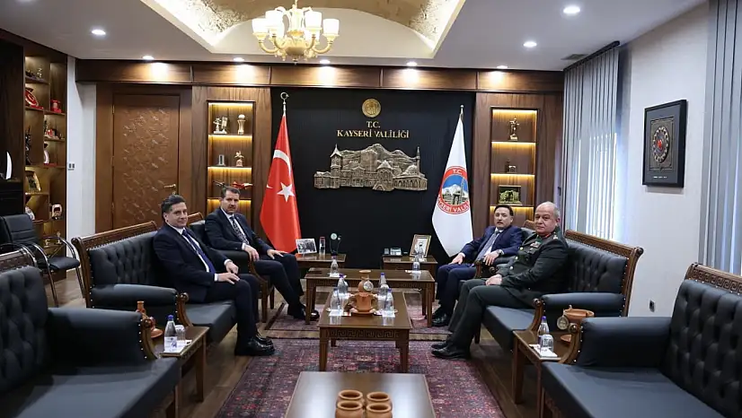 Kara Kuvvetleri Komutanı Tokel ve Bakan Yardımcısı Ayhan'dan Vali Çiçek'e ziyaret