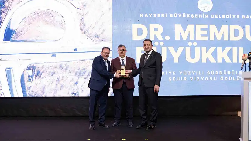 Kayseri Büyükşehir, 2025'i ödüllerle taçlandırdı